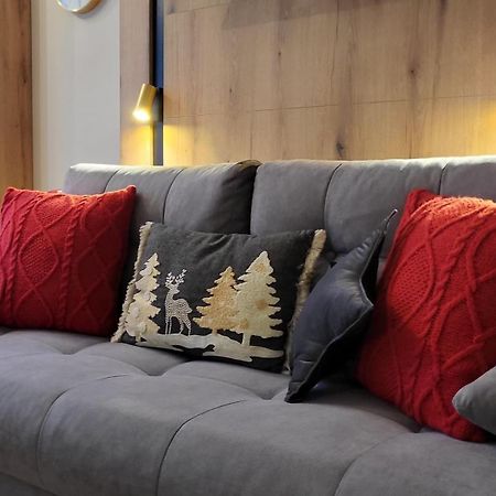 Pinewood Ang Luxurious Apartment A32 Borowez Exterior foto