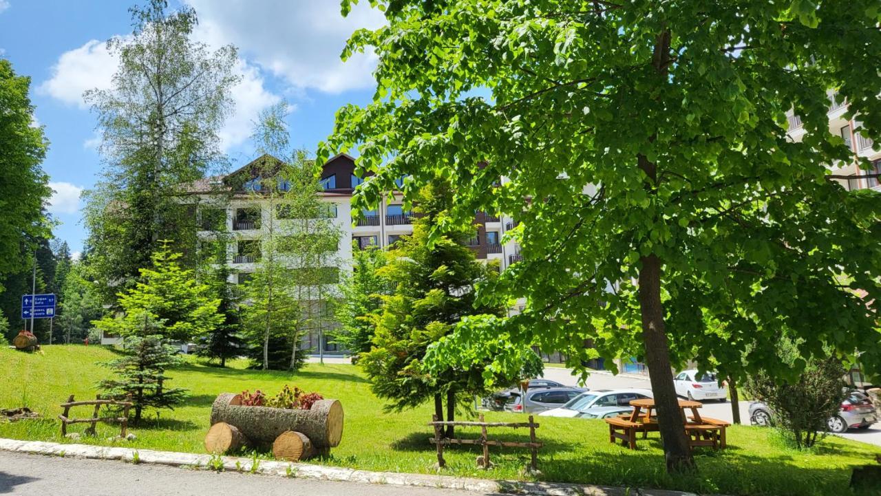 Pinewood Ang Luxurious Apartment A32 Borowez Exterior foto